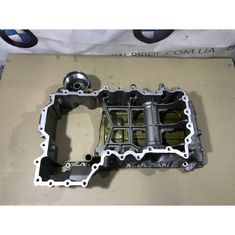 Напівпіддон масляний (двигун та елементи) BMW 5-series F10 2013 N63B44 7570685