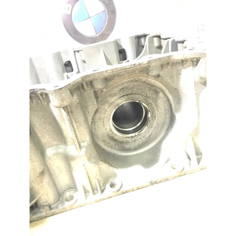 Напівпіддон масляний (двигун та елементи) BMW 5-series F10 2013 N63B44 7570685