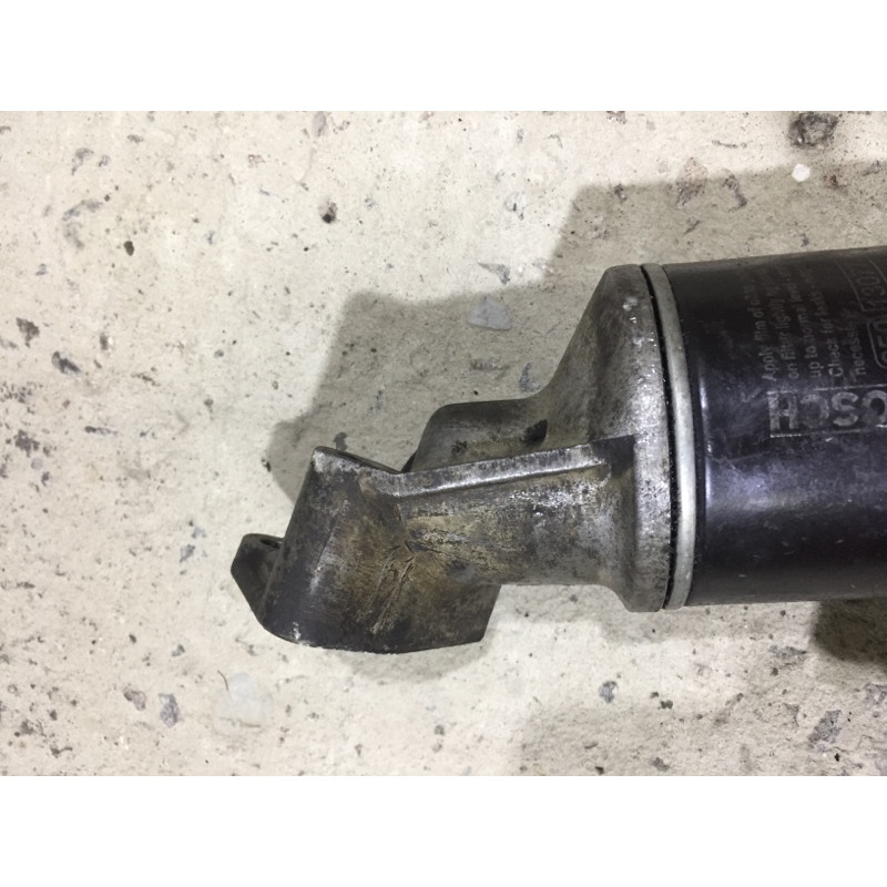 Корпус масляного фильтра (двигатель и элементы) BMW 3-series E30