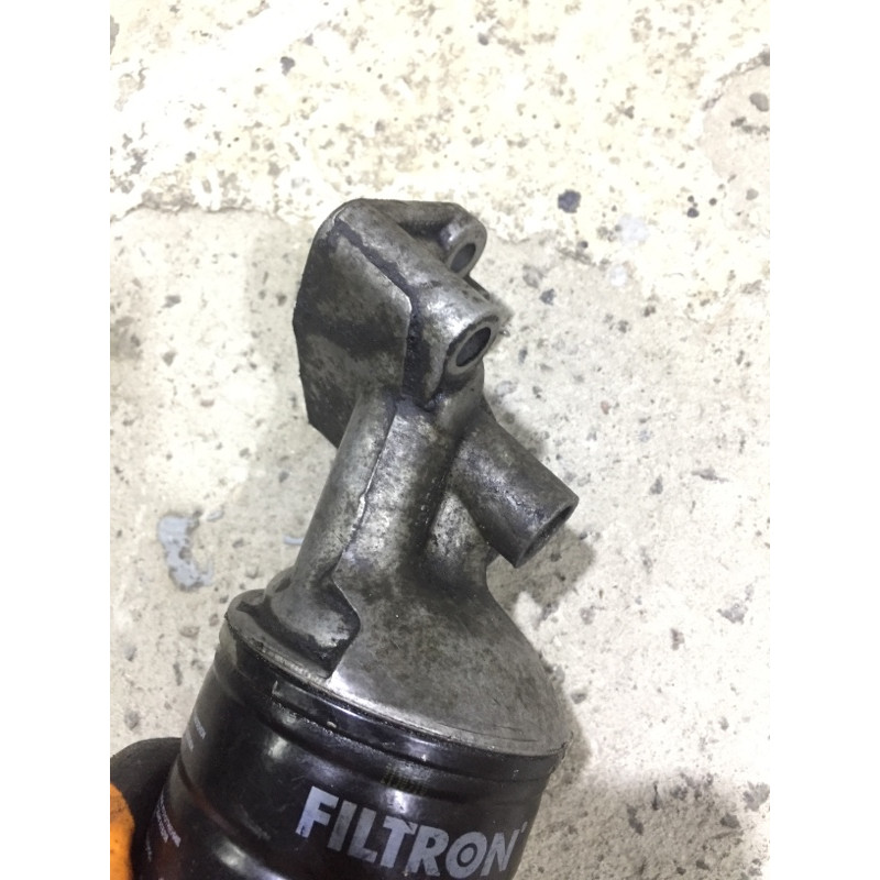 Корпус масляного фильтра (двигатель и элементы) BMW 3-series E30 11421289128