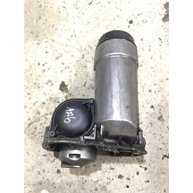 Корпус масляного фильтра (двигатель и элементы) AUDI A6 C5 2001 2.5 AKE 059115405E