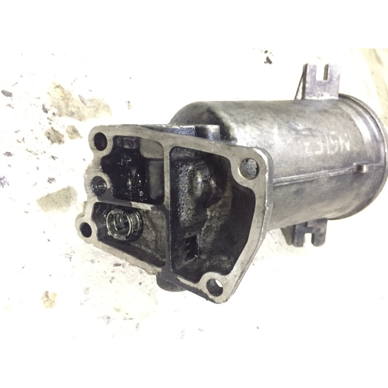 Корпус масляного фильтра (двигатель и элементы) BMW 5-series E34 11422243259