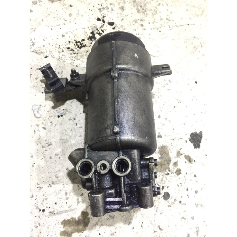 Корпус масляного фильтра (двигатель и элементы) BMW 5-series E39 11422246395