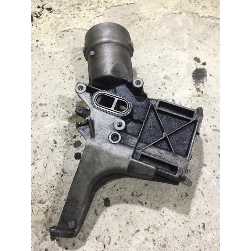 Корпус масляного фильтра (двигатель и элементы) BMW 5-series E39 7781455