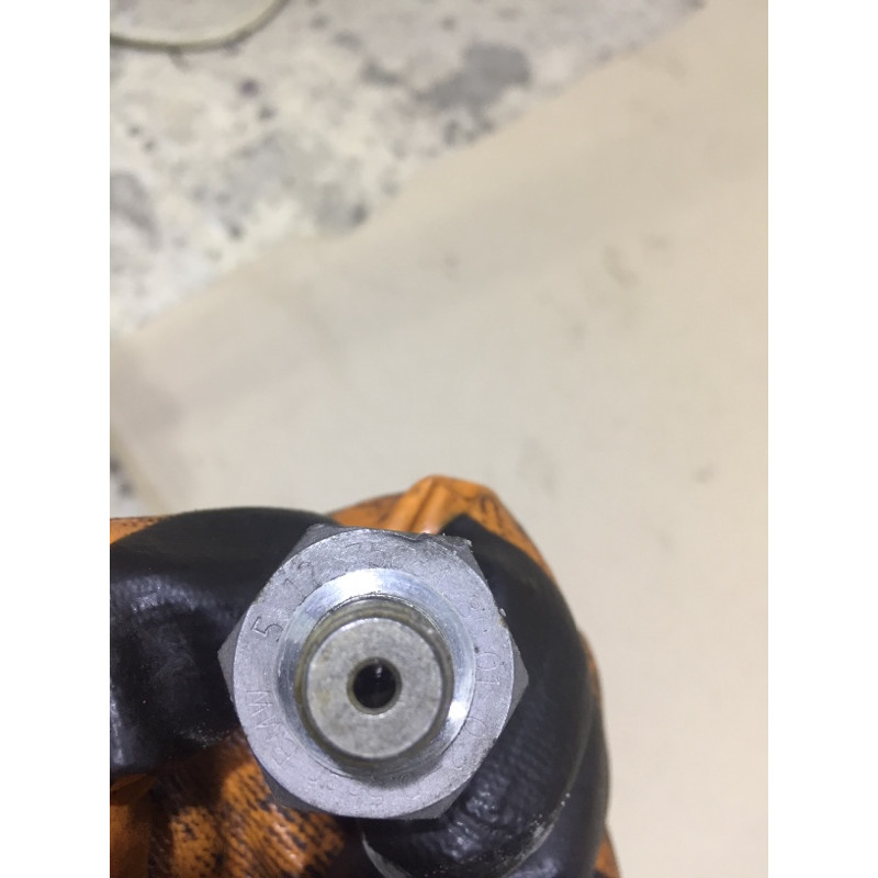 Датчик тиску масла (електрика двигуна) BMW 3-series F30 2013 N47D20 12617568480