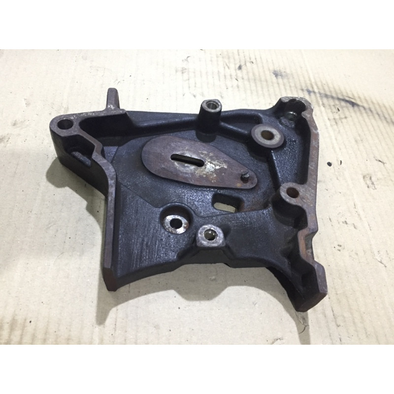 Кронштейн (двигатель и элементы) Opel Vectra C 2008 1.9 D 55187759