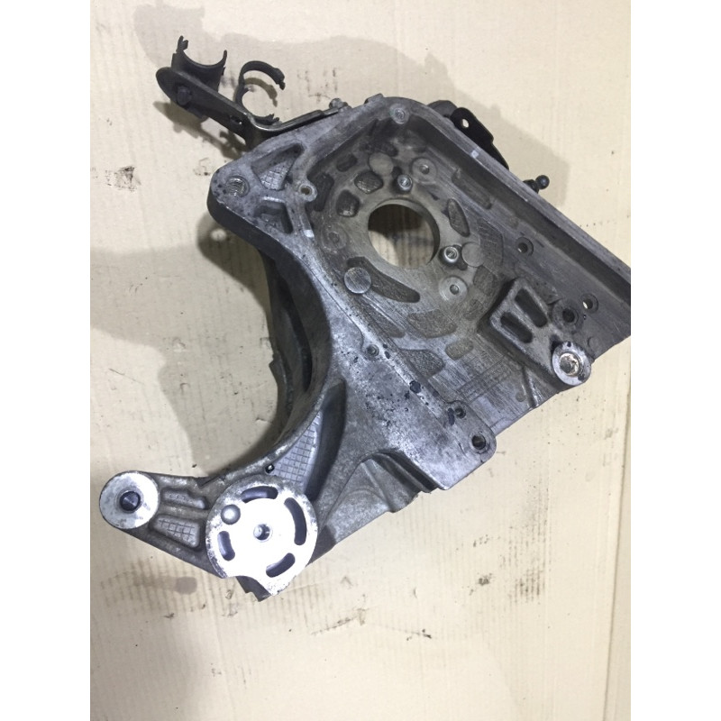 Кронштейн (двигатель и элементы) Opel Vectra C 2008 1.9 D 55196092