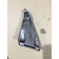 Кріплення подушки двигуна