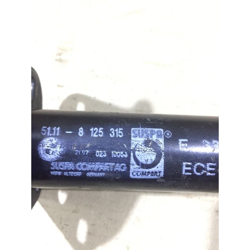 Кронштейн усилителя бампера (стекла и зеркала) BMW 7-series E38 51118125315