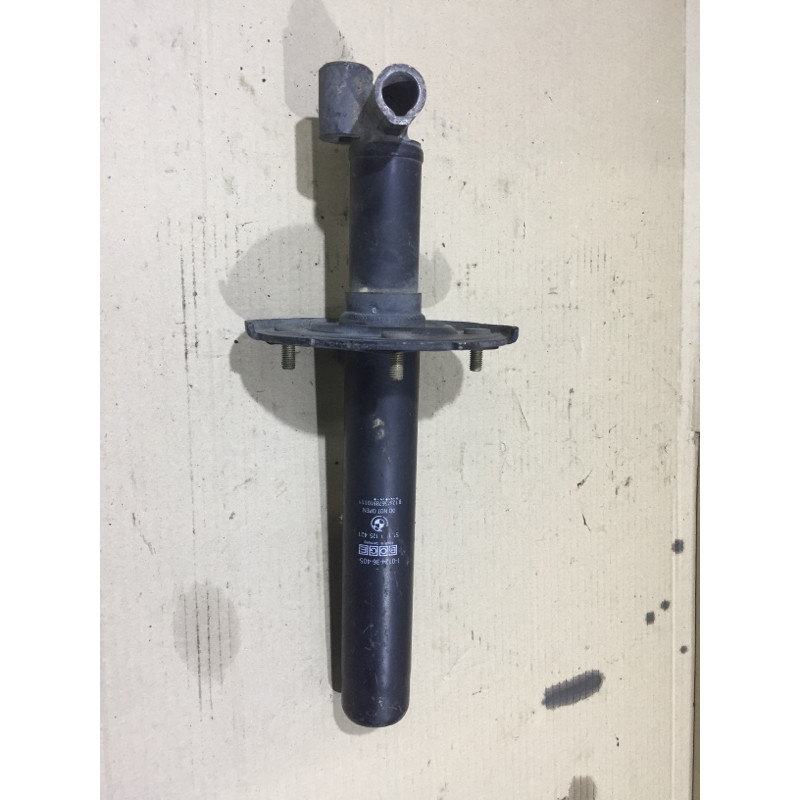 Кронштейн усилителя бампера (стекла и зеркала) BMW 7-series E38 51128125421