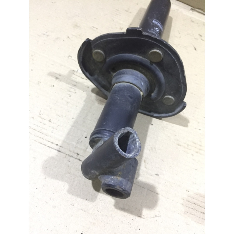 Кронштейн усилителя бампера (стекла и зеркала) BMW 7-series E38 51128125421