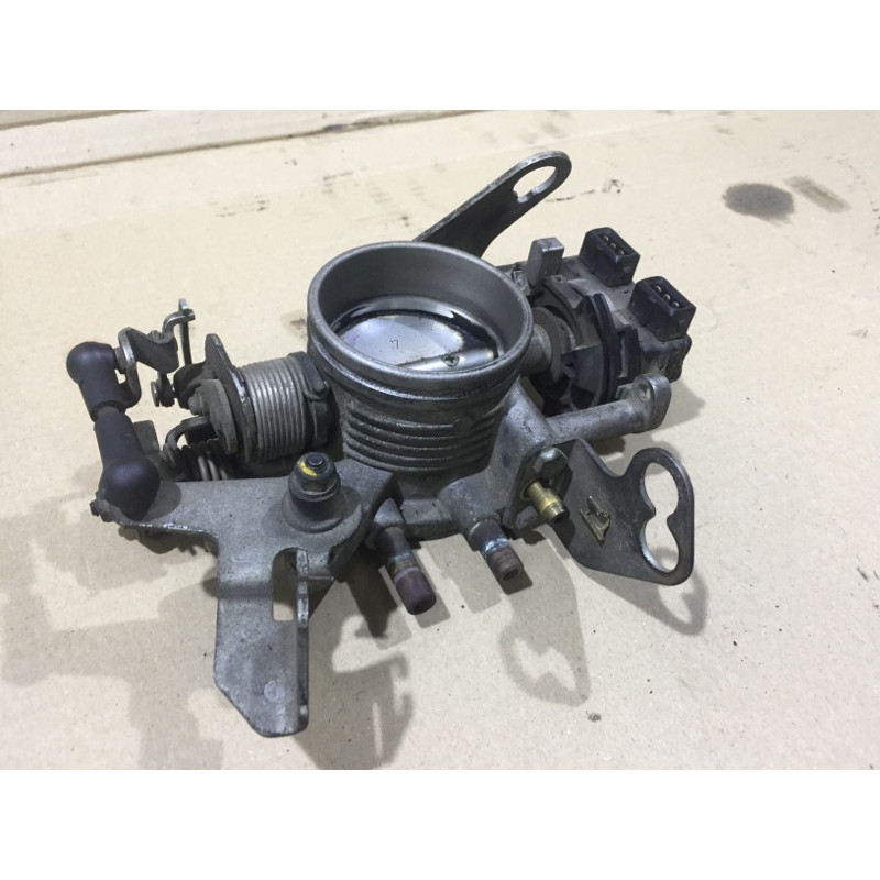 Дроссельная заслонка (электрика двигателя) BMW 5-series E34 1735606