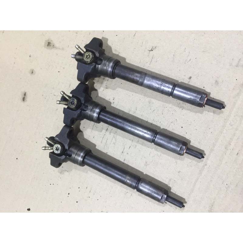 Форсунка топливная (топливная система) BMW 3-series E46 1999 M47D20 13532246828