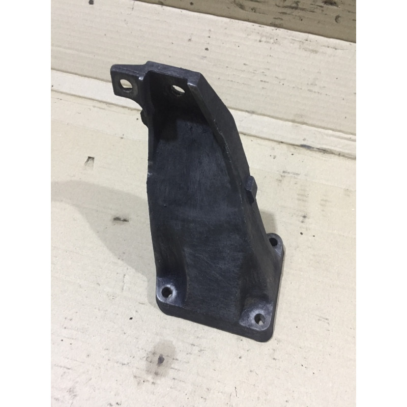 Кронштейн подушки двигателя (кронштейны двигателя) BMW 5-series E34 11811141866