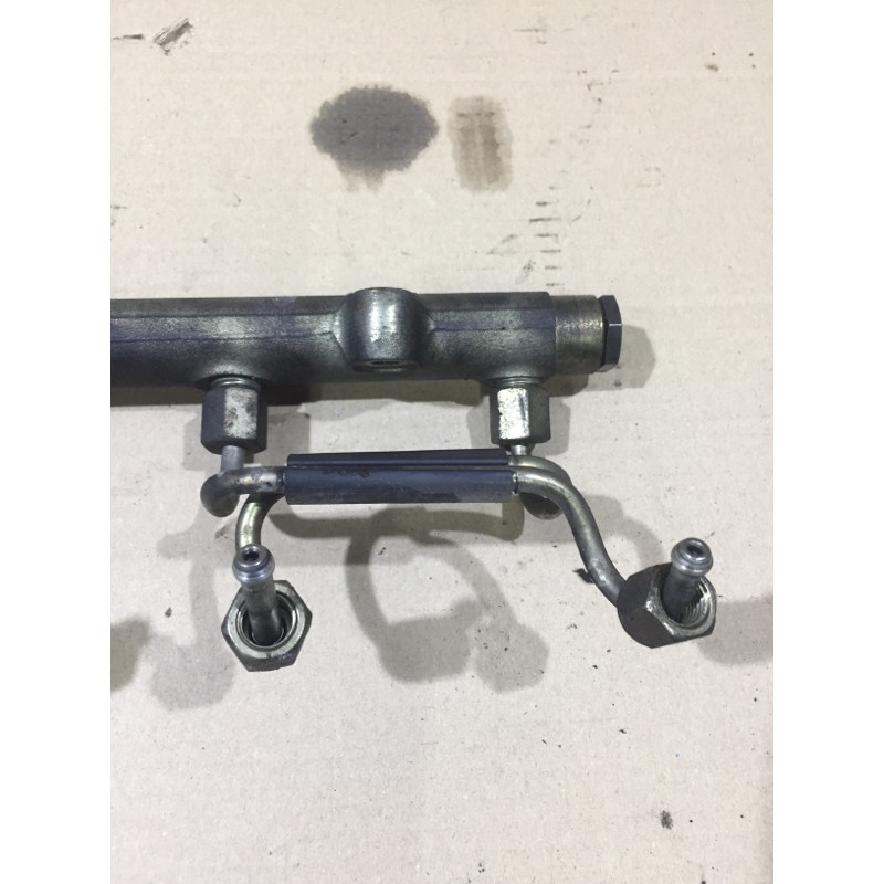 Топливная рампа (топливная система) BMW 5-series E39 2001 M57d30 13537805722