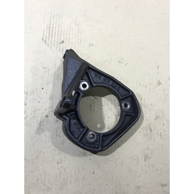 Кронштейн (двигатель и элементы) Volkswagen Golf 1K 2004 2.0 BKD 1K0407104E