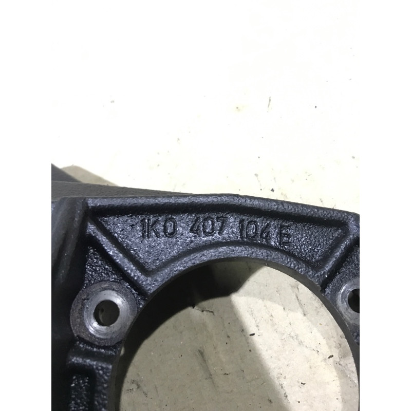 Кронштейн (двигатель и элементы) Volkswagen Golf 1K 2004 2.0 BKD 1K0407104E