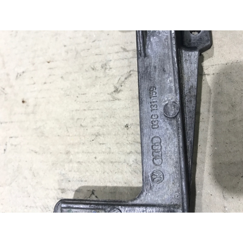 Кронштейн (двигатель и элементы) Volkswagen Passat B6 2008 2.0 BKP 03G131159