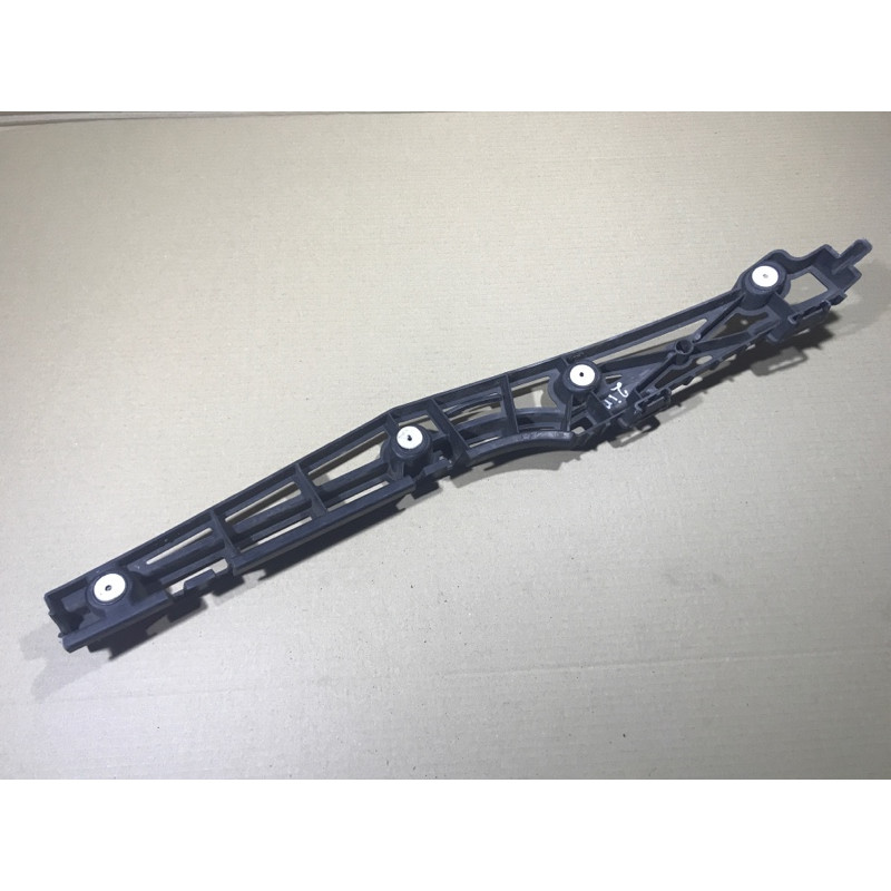 Крепление бампера (кузов и элементы) Opel Insignia A 2012 2.0 DTH 13238838