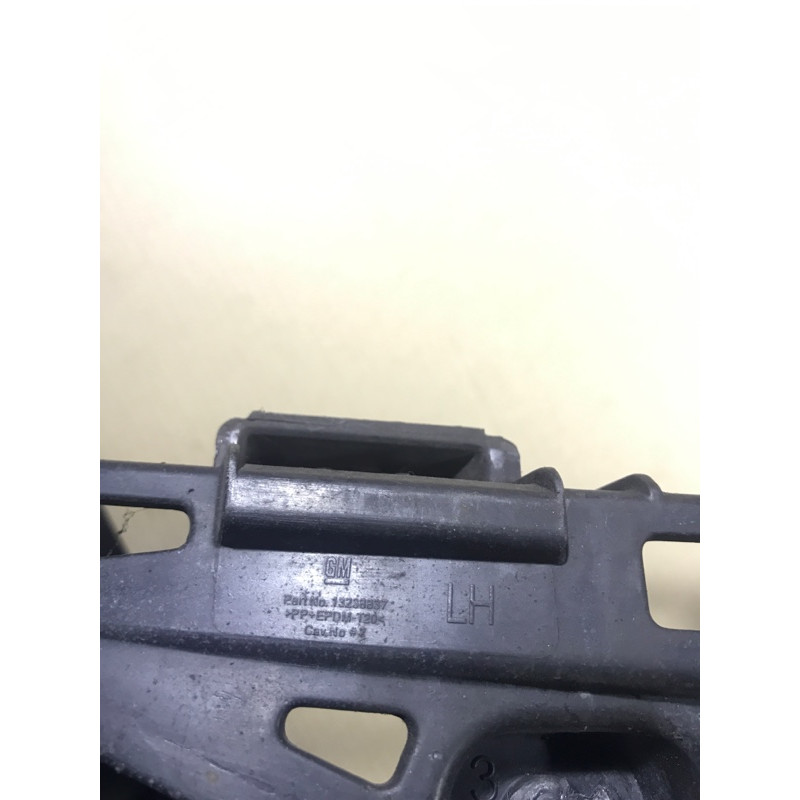 Крепление бампера (кузов и элементы) Opel Insignia A 2009 2.0 DTH 13238837