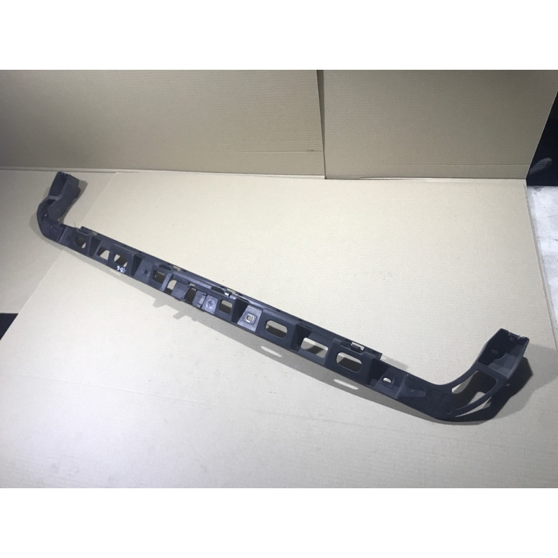 Крепление бампера (кузов и элементы) Volkswagen Passat B6 2008 2.0 BKP 3C5807863