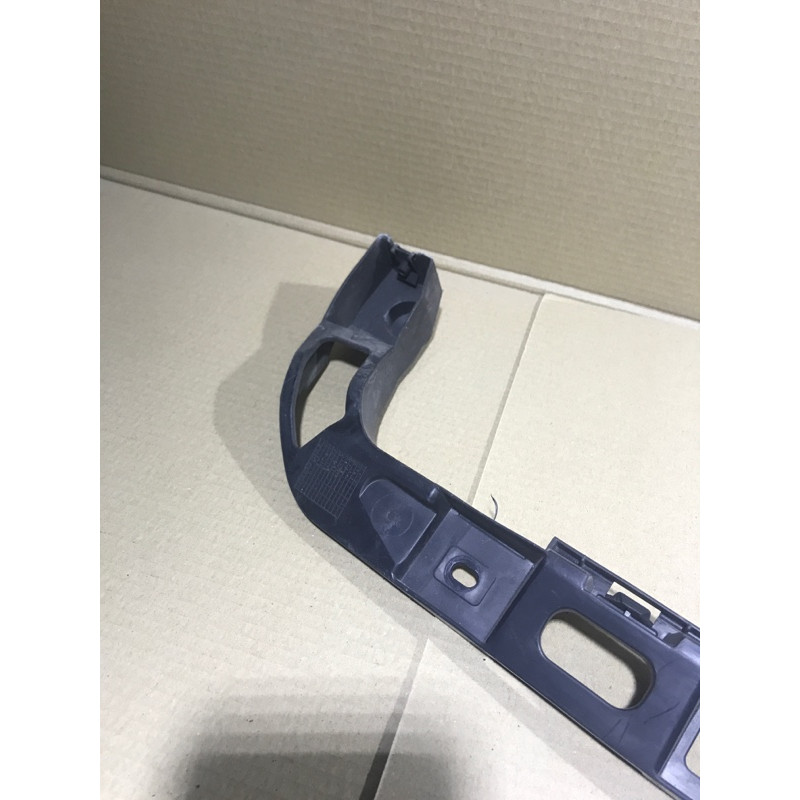 Крепление бампера (кузов и элементы) Volkswagen Passat B6 2008 2.0 BKP 3C5807863