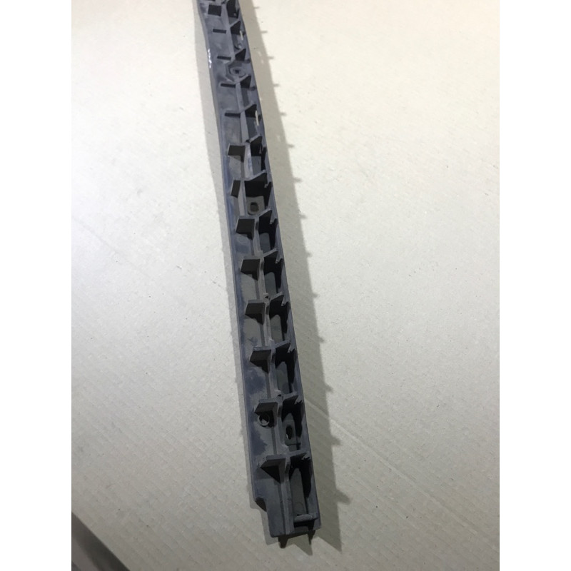 Крепление бампера (кузов и элементы) Volkswagen Passat B5 2003 1.9 TDI 3B9807863B