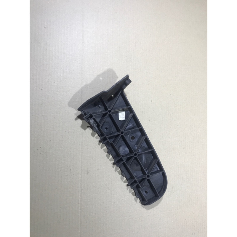 Крепление бампера (кузов и элементы) AUDI A4 B6 2003 1.8 BFB 8E0807454