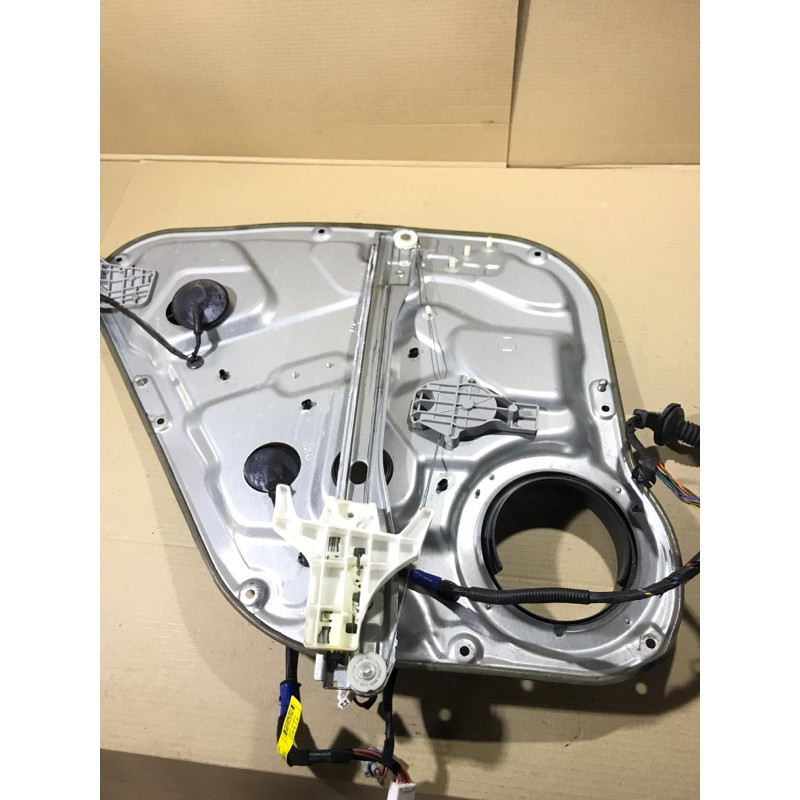 Механизм стеклоподъемника с мотором (кузов и элементы) Hyundai Santa Fe CM 2009 2.2 CRDI 834812B000