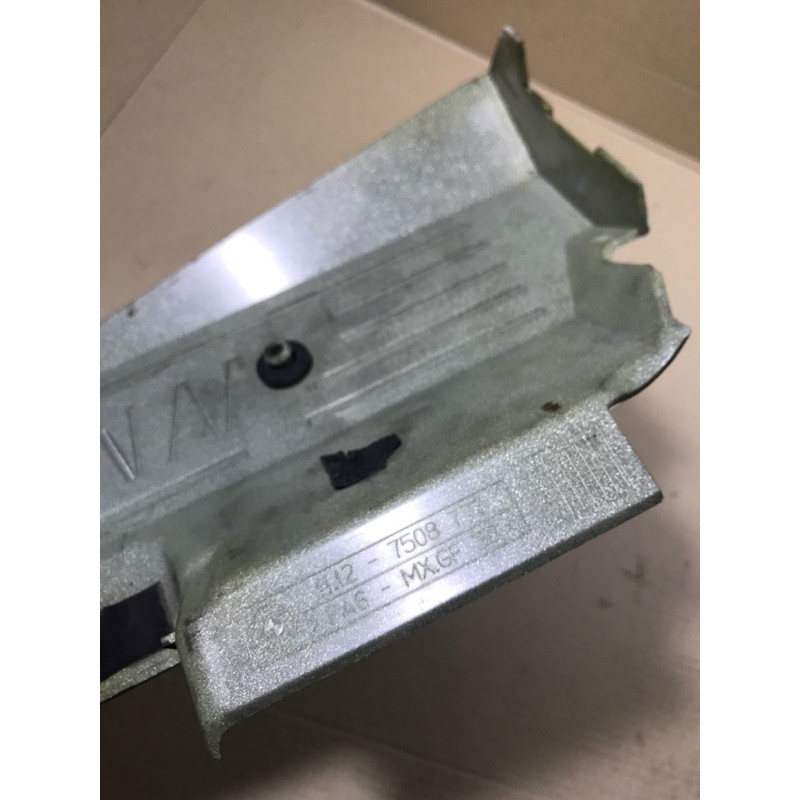 Декоративная крышка двигателя (двигатель и элементы) BMW 7-series E65 N62B44 11127508777