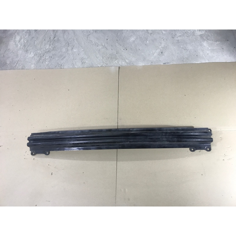 Усилитель бампера (наружные элементы кузова) Volkswagen Golf 1K 2004 2.0 BKD 1K0807305C