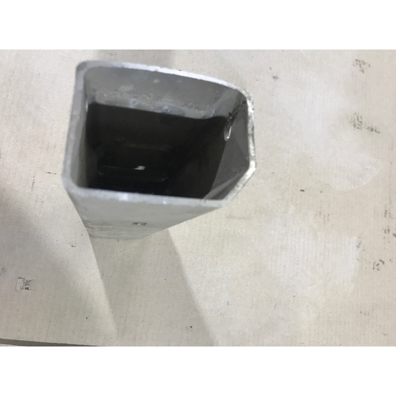 Кронштейн усилителя бампера (стекла и зеркала) AUDI A4 B6 2.4BDV