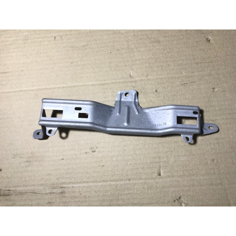 Кронштейн ручки стелі (салон) BMW 5-series F10 2013 N63B44 51169117633