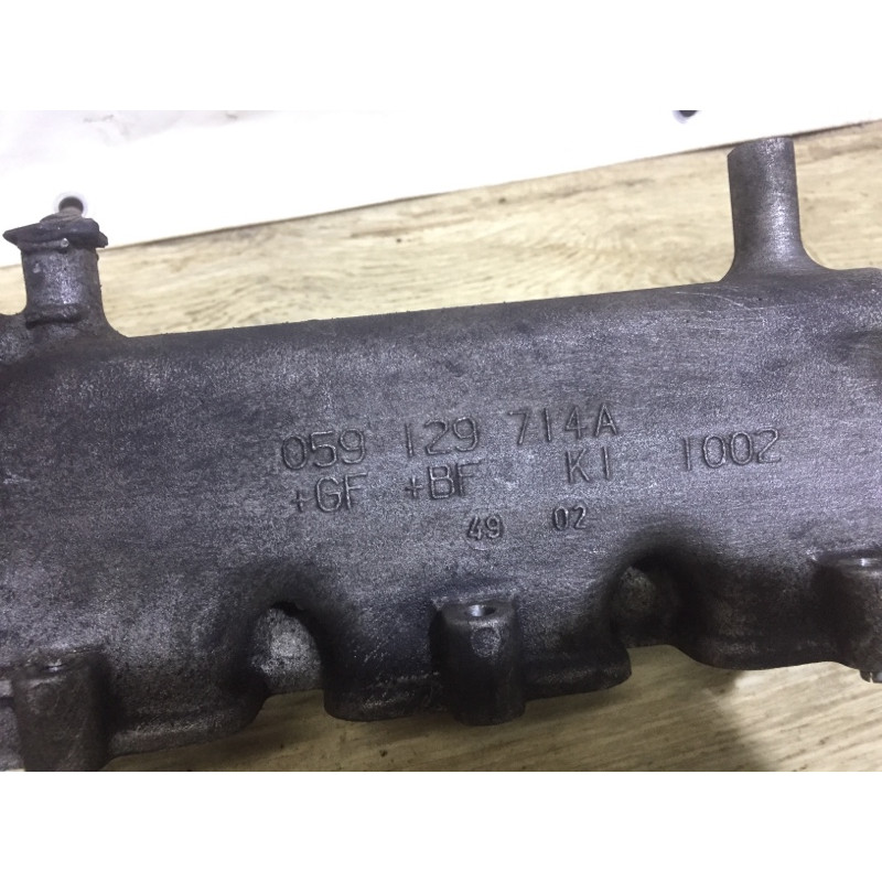 Коллектор впускной (впускная система) Volkswagen Passat B5 2003 2.5 AKN 059129714A