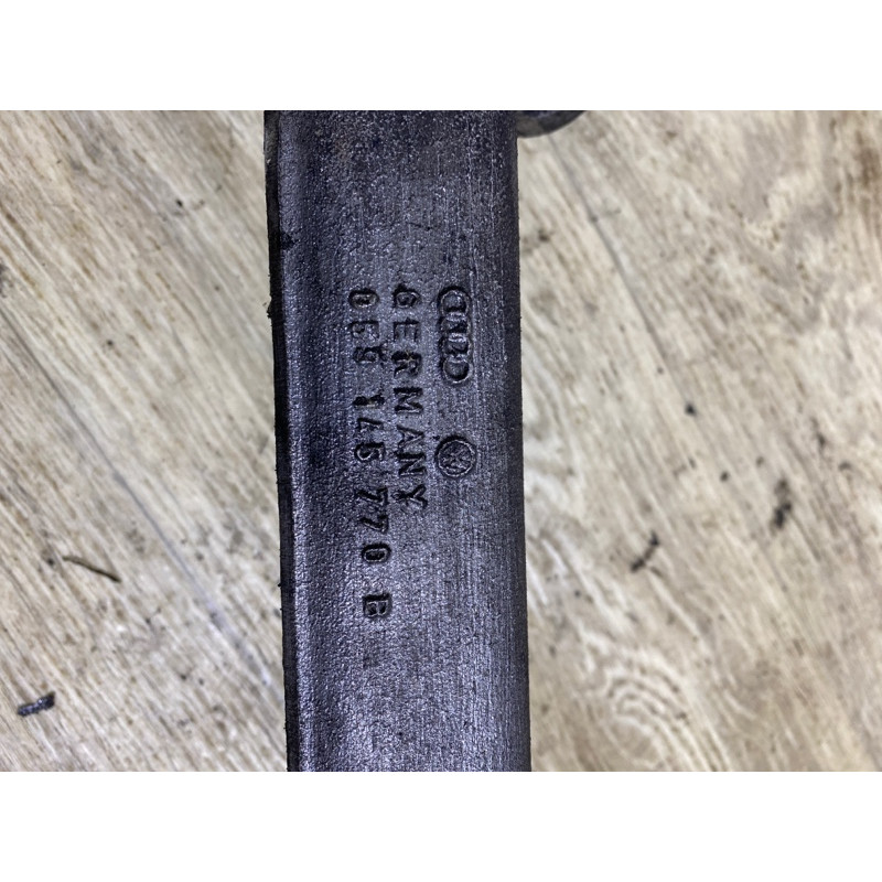 Патрубок впускного колектора (впускная система) Volkswagen Passat B5 2003 2.5 AKN 059145770b