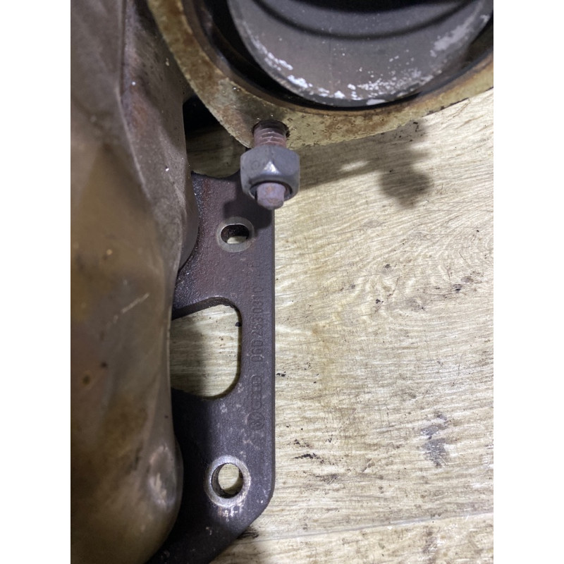 Коллектор выпускной (выпускная система) AUDI A4 B6 2003 2.0 ALT 06d253031c