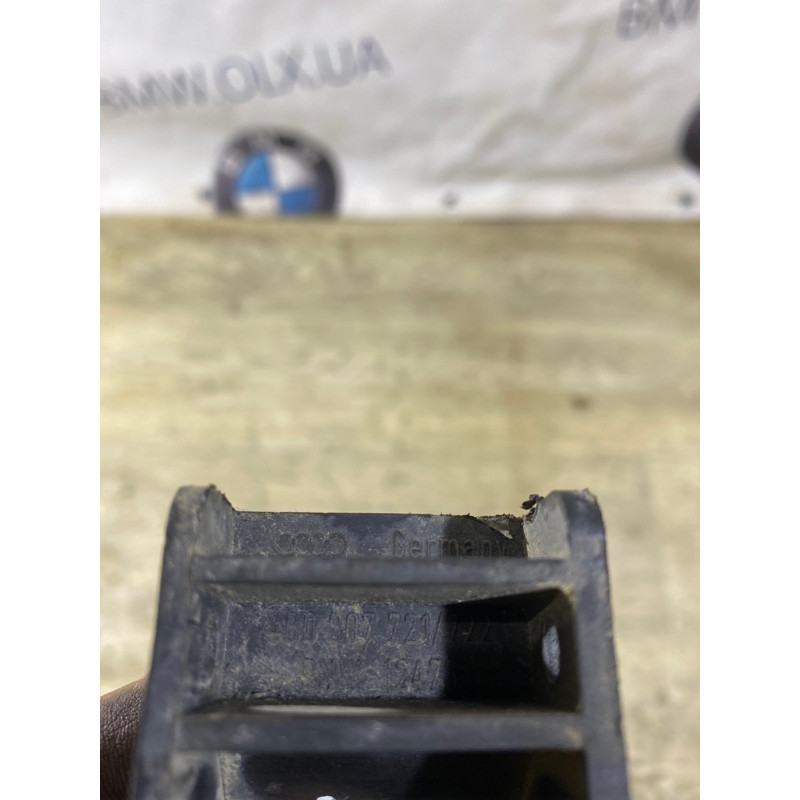 Кронштейн (двигатель и элементы) AUDI A6 C5 2001 2.5 AKE 4b0807721