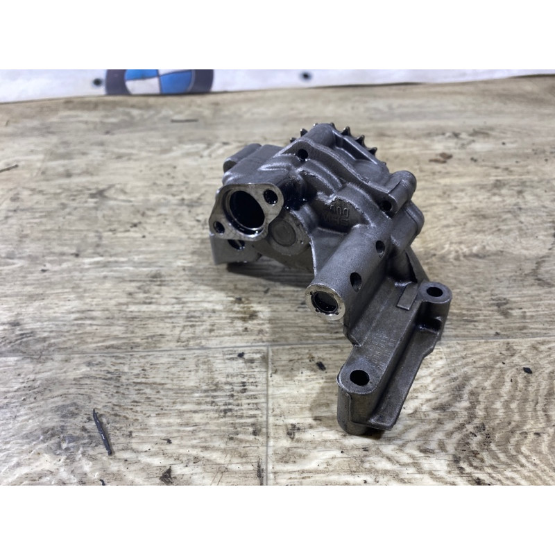 Маслонасос (двигатель и элементы) Volkswagen Golf 1K 2004 2.0 BKD 03g115105