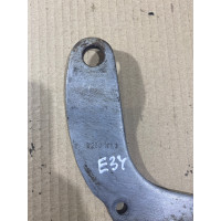 Крюк для подъема двигателя