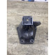 Кронштейн подушки двигателя (кронштейны двигателя) AUDI A6 C5 2001 2.5 AKE 4b0199308