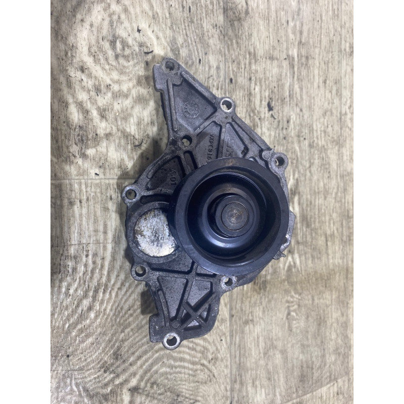 Помпа (система охлаждения) AUDI A6 C5 2001 2.5 AKE vkpc81635