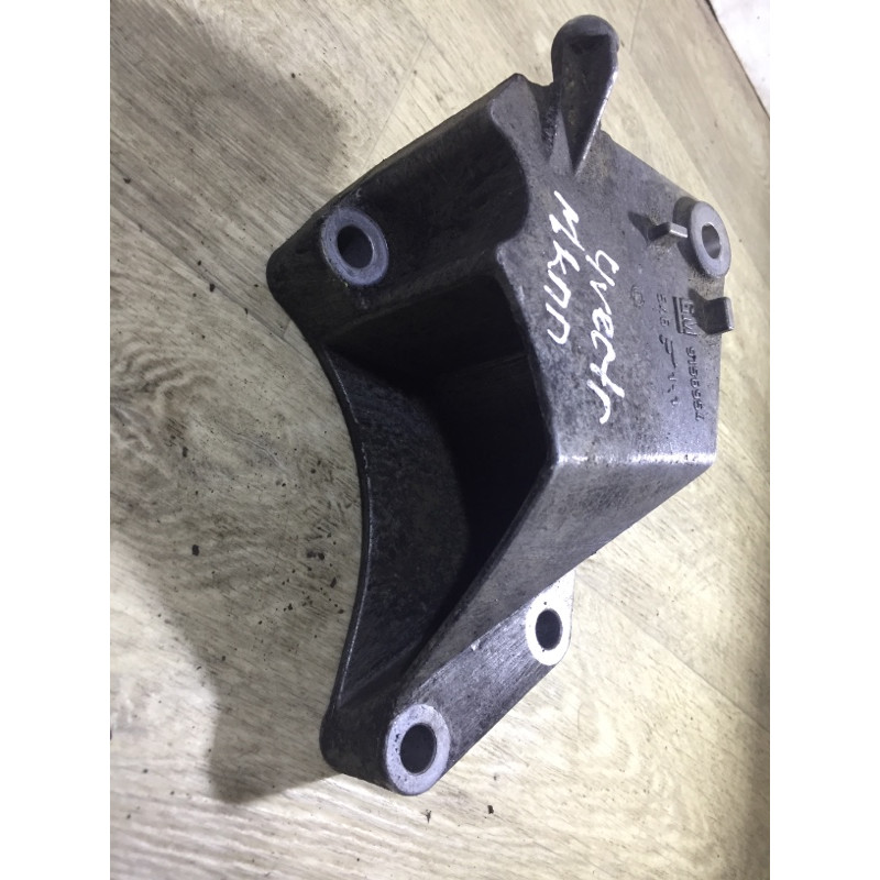 Кронштейн КПП (трансмиссия) Opel Vectra C 2008 1.9 D 9156954