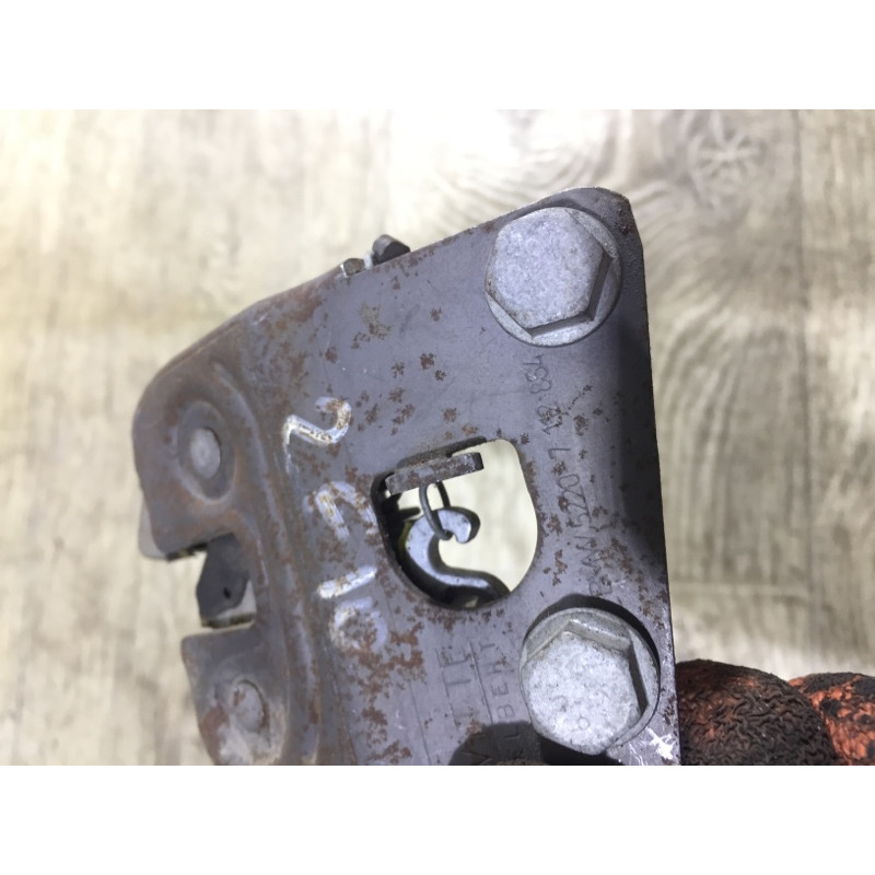 Замок сидіння (салон) BMW 5-series F10 2013 N47D20 52207112864