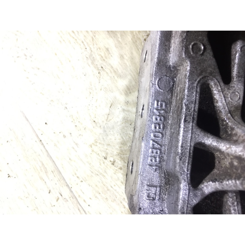 Кронштейн двигателя (кронштейны двигателя) Opel Insignia A 2012 2.0 DTH 55566020