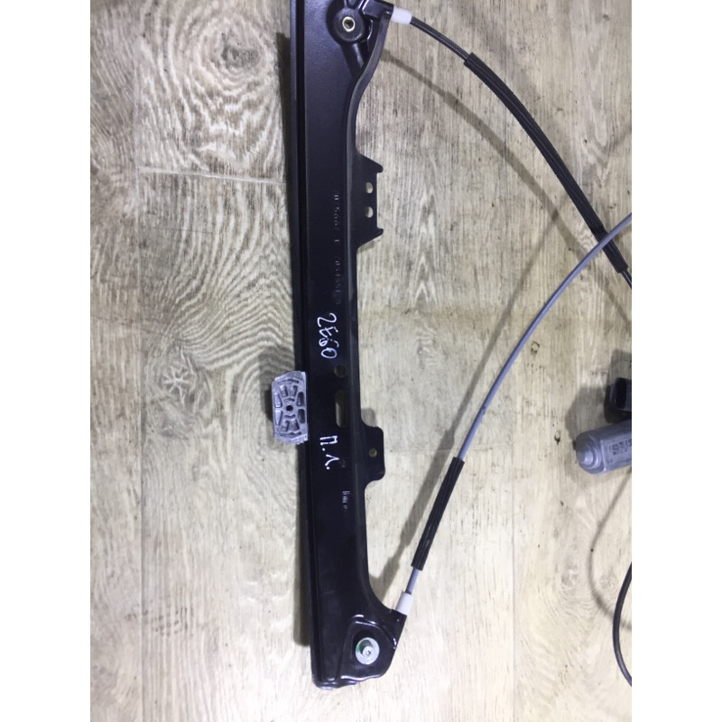 Механизм стеклоподъемника с мотором (кузов и элементы) BMW 5-series E60 2005 N52B25 51357075667