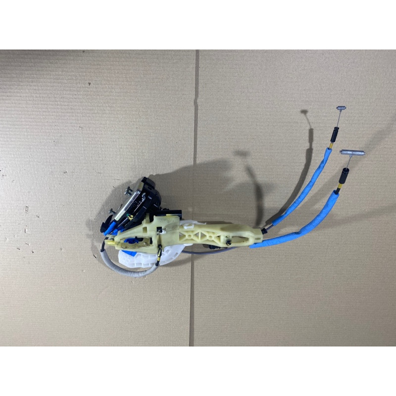 Замок дверей (кузов і елементи) Hyundai Sonata LF 2015 2.4 81410c1000