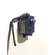 Привод заслонки отопителя