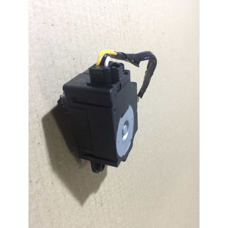 Привод заслонки отопителя (отопление и кондиционирование) Nissan Juke F15 2011 1.6 t1007781t