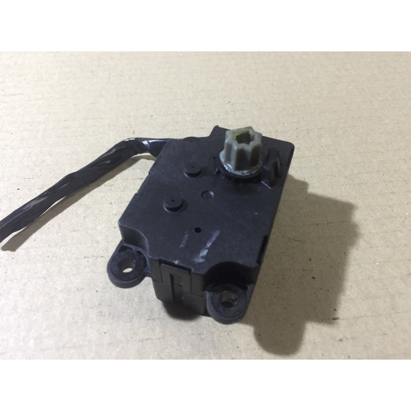 Привод заслонки отопителя (отопление и кондиционирование) Nissan Juke F15 2011 1.6 t1007781t