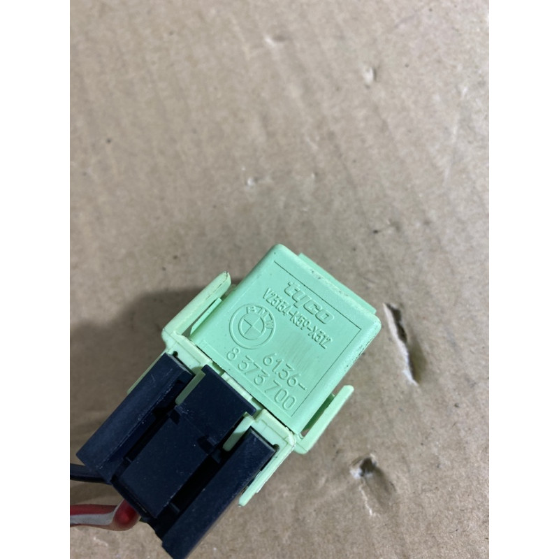 Реле (электрика) BMW 3-series E46 2001 M54B30 6136837700